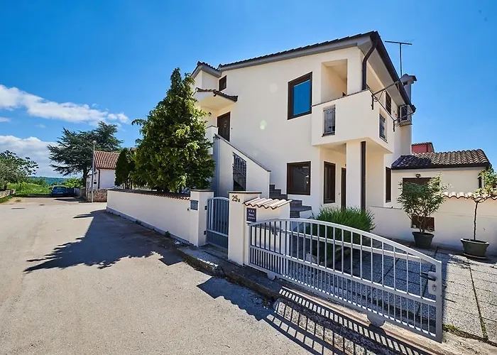 Iriska 3* Novigrad (Istria)